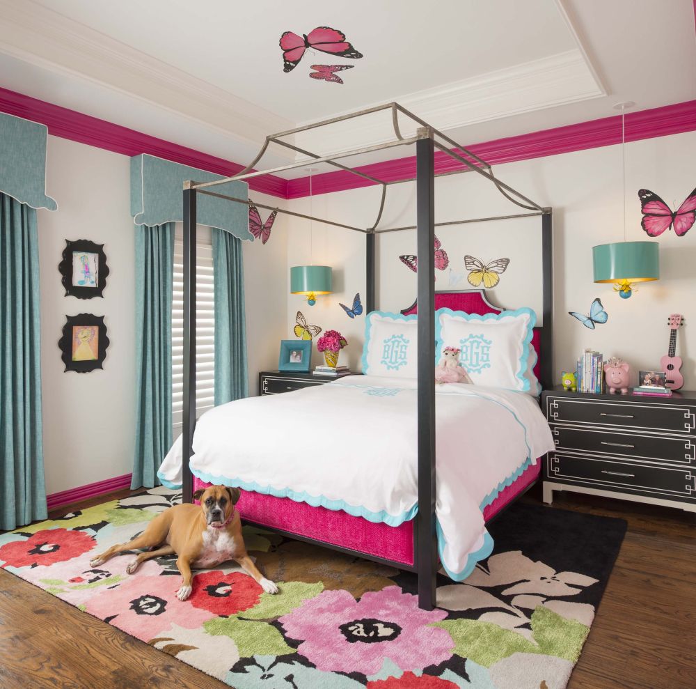 少女布鲁克林的卧室，色彩鲜明